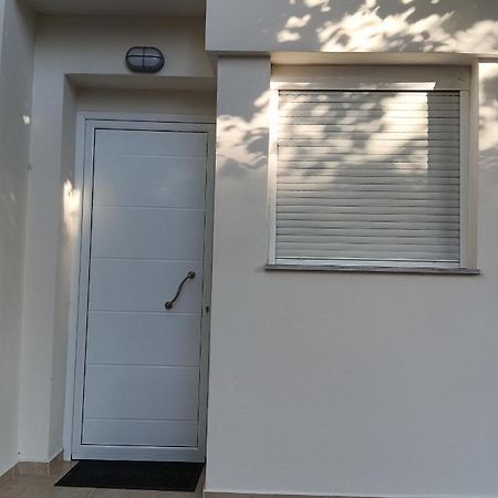 Studio Jim Volos Exterior photo